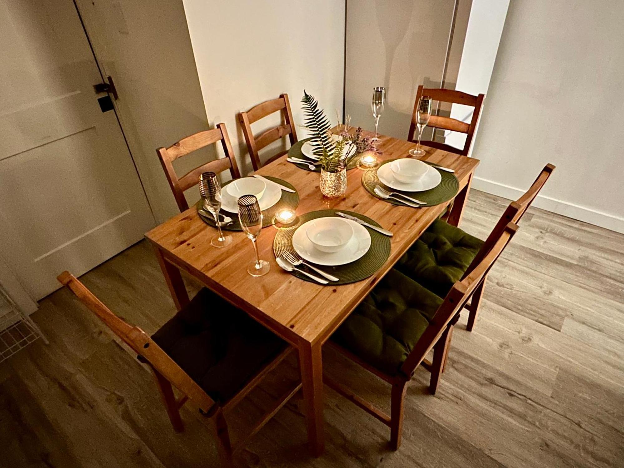 Cozy & Bright Home With Parking Вікторія Екстер'єр фото